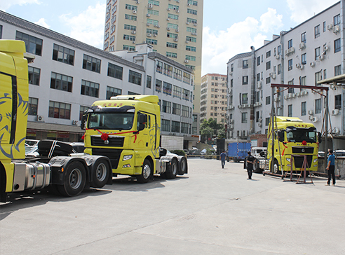 两栋独立高规格物流仓库,空间可自由分割组合